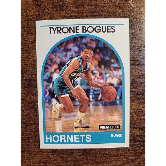 Tyrone "Muggsy" Bogues 1989-1990 NBA Hoops #218 - Charlotte Hornets - NBA - Picture 1 of 2